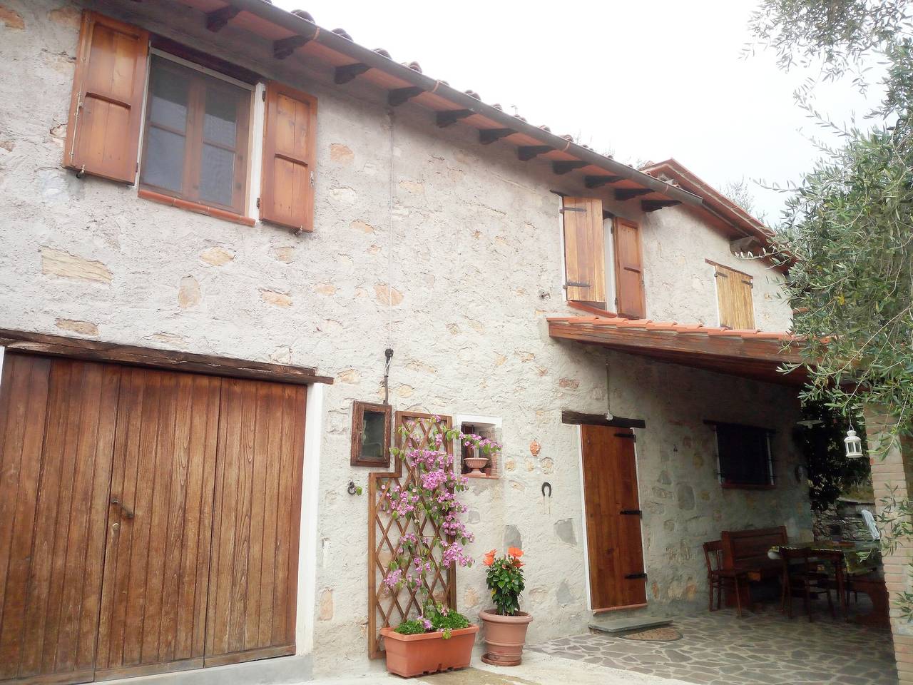 Casa Vacanza 'Tra Gli Olivi - Camaiore' con Wi-Fi e Aria Condizionata in Camaiore (Toscana), Riviera Toscana