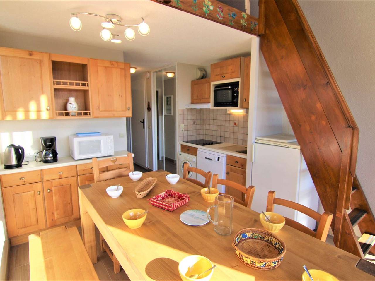 Entire apartment, Spacious 4-Room Apartment with Mezzanine & Garage, Sleeps 8, Prime Location in Les Saisies in Les Saisies, Albertville region