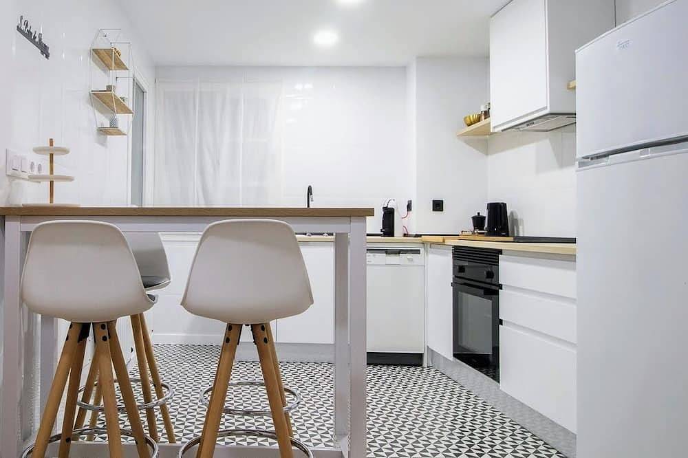 Entire apartment, 10 minutes from the beach! 10 minutes walk to the center.bright and quiet. in Pontevedra City, Rías Baixas