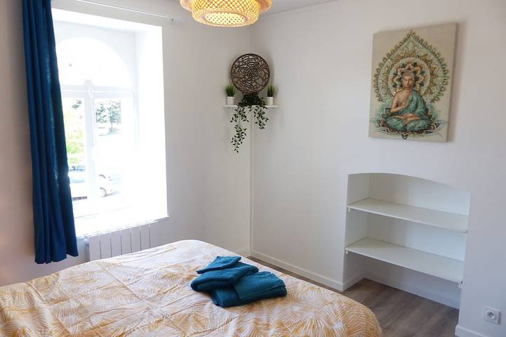 Apartamento entero, T2 L'épicurienne: at the foot of the Cité de la Gastronomie and downtown Dijon in Dijon, Región de Dijon