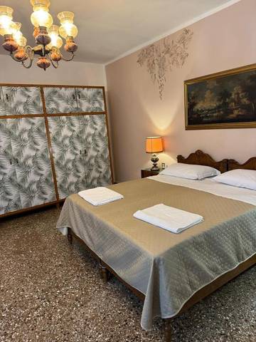 Maison d’hôte pour 2 personnes, avec terrasse dans Place Saint Marc