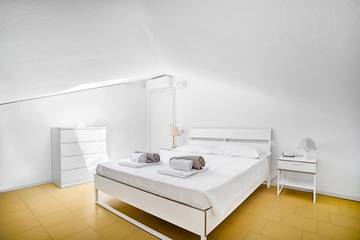 Villa per 6 Persone in San Felice del Benaco, Prealpi Gardesane, Foto 1