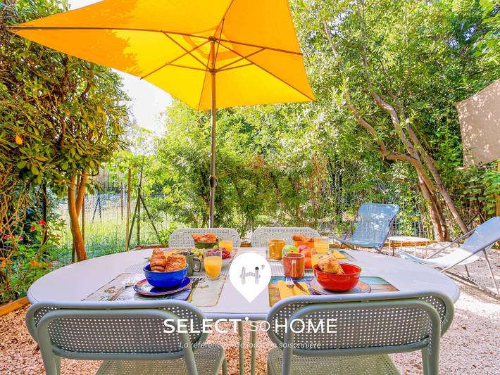 Gîte pour 4 personnes, avec jardin, animaux acceptés dans Plage Du Lavandou Le Lavandou