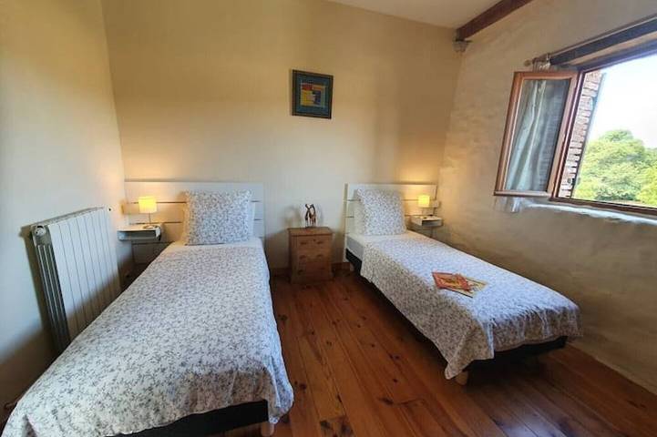 Gîte pour 10 personnes, avec jardin à Joch - 4