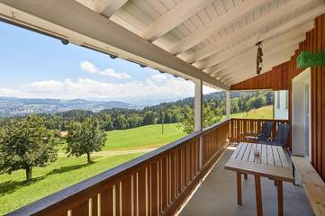 Ferienwohnung für 6 Personen, mit Garten und Balkon am Bodensee (Schweiz)