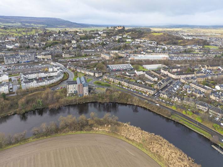 Gîte pour 6 personnes, avec jardin à Stirling - 2
