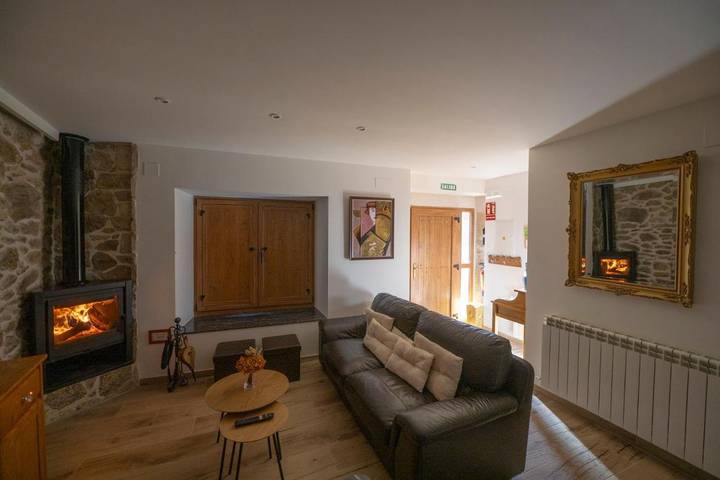 Casa de vacaciones para 2 personas, con balcón y jacuzzi en Sierra de Gredos - 3