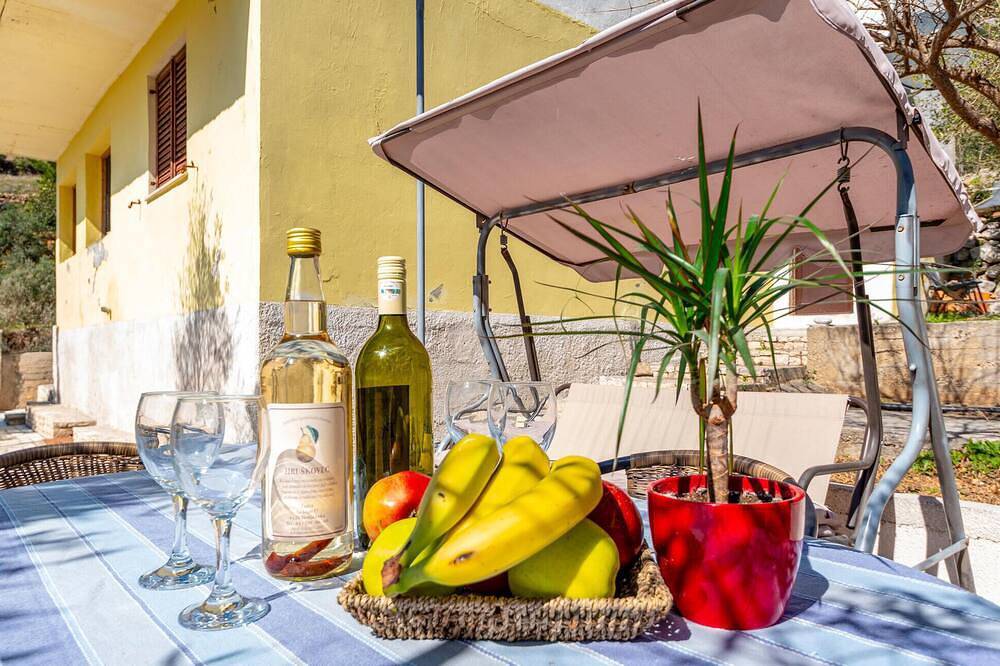 Tolles Haus mit 4 Schlafzimmern in. in Korcula