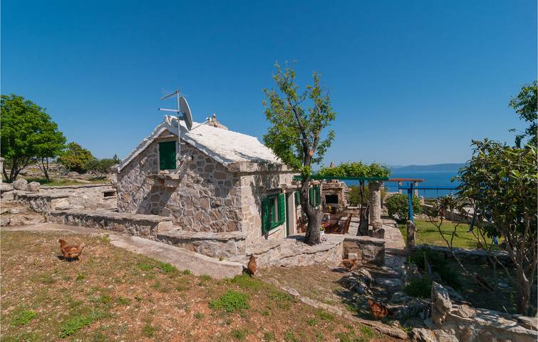 Ferienhaus für 4 Personen, mit Terrasse und Pool - 1