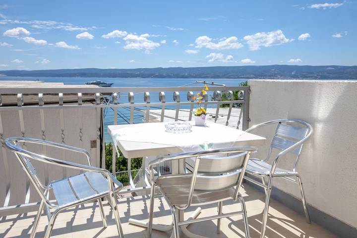 Apartament wakacyjny dla 3 osób, z balkon/ taras w Duće