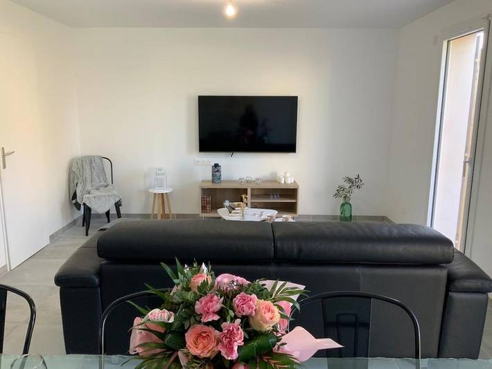 Location de vacances pour 6 personnes, avec jardin à Genas - 4