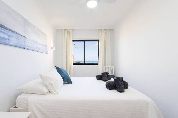 Ganze Wohnung, Fantastische sonnige Penthouse-Wohnung in Playa de los Guíos, Santiago del Teide