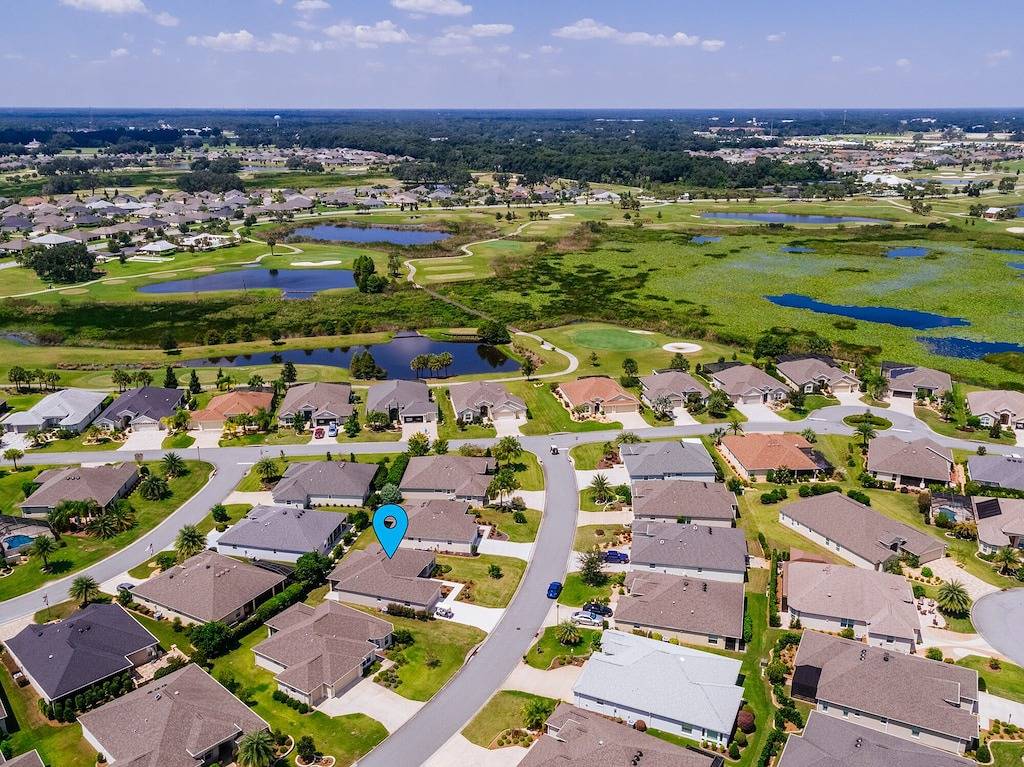 Brandneues Angebot! Eine friedliche Atempause im Herzen von The Villages in The Villages, Sumter County