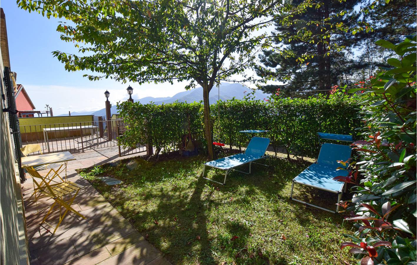 Cozy Apartment with Pool & Terrace | Magliolo 1.5km in Magliolo, Ligurian Alps