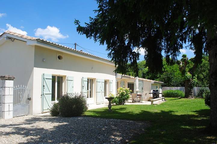 Ferienhaus für 4 Personen, mit Terrasse und Garten