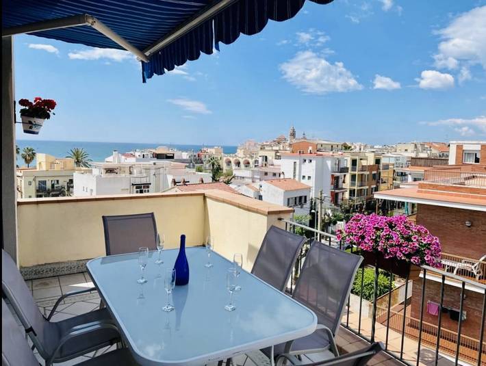 Appartamento intero, Appartamento vacanze per 6 persone con balcone in Platja Fonda (Sitges), Sitges