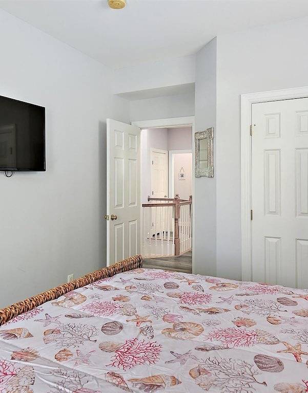 Vacation home for 12 people, with pool and balcony in Ocean City