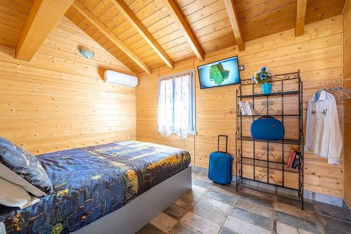 Appartement entier, Maisonnette en bois avec porche et jardin in Spoleto, Province de Pérouse
