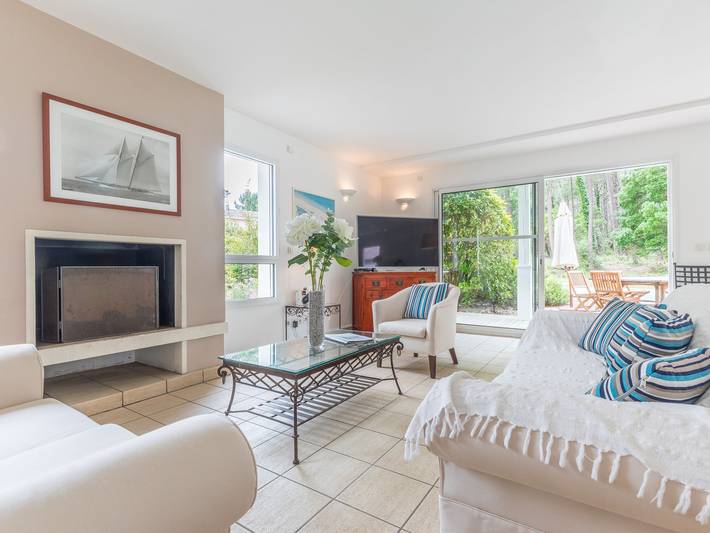 Villa pour 12 personnes, avec terrasse ainsi que piscine et jardin, adapté aux familles dans les Landes - 2