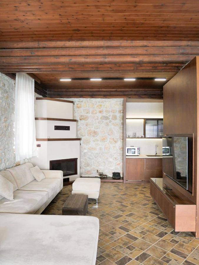 Three-Bedroom Villa in Lukovë, Vlorë