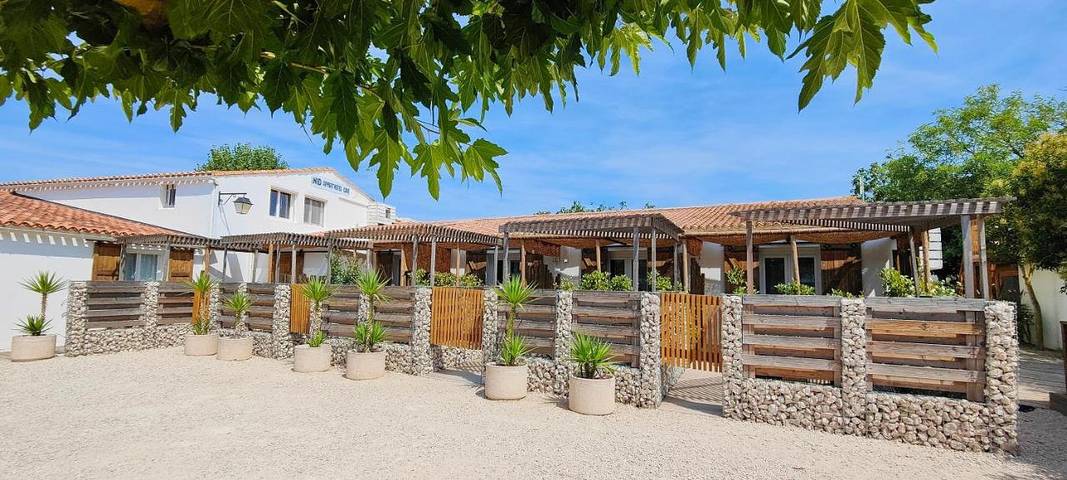 Location de vacances pour 2 personnes, avec jardin et vue dans Bac du sauvage - 2