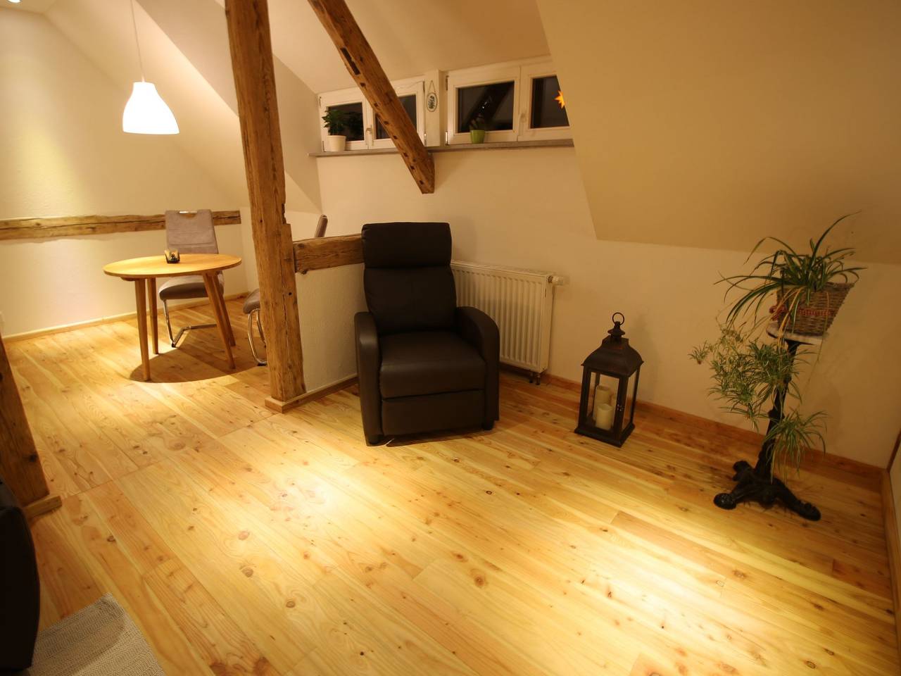 Ganze Wohnung, Studio-Appartement mit Bergblick in Jonsdorf, Zittauer Gebirge