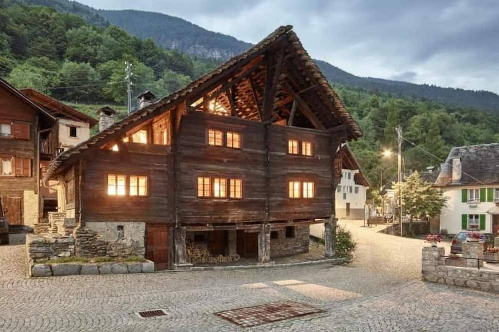 Ferienhaus Regina in Nivo, Faido