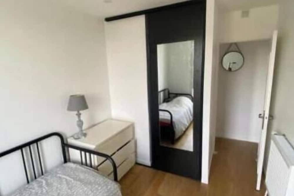 Entire apartment, Beautiful apartment on the edge of Yerres in Yerres, Essonne
