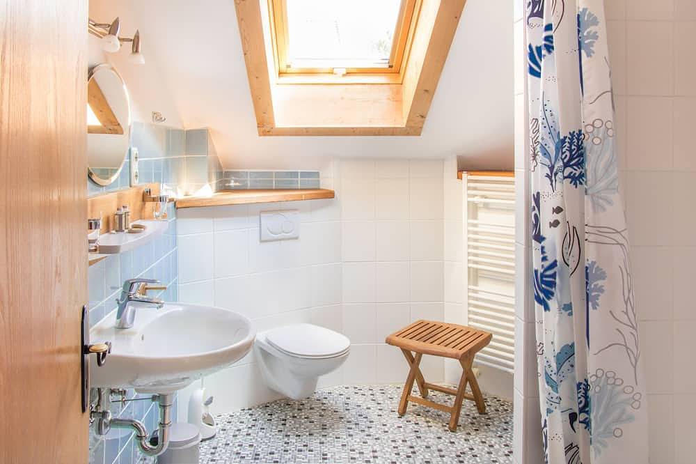 Ganze Wohnung, Appartment Bernadette 40qm mit Balkon und Bergblick in Riedering, Landkreis Rosenheim