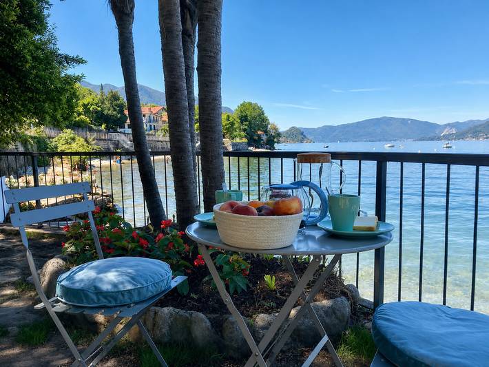 Holiday rental for 5 people, with Balcony and Terrace as well as Lake view in Lago Maggiore