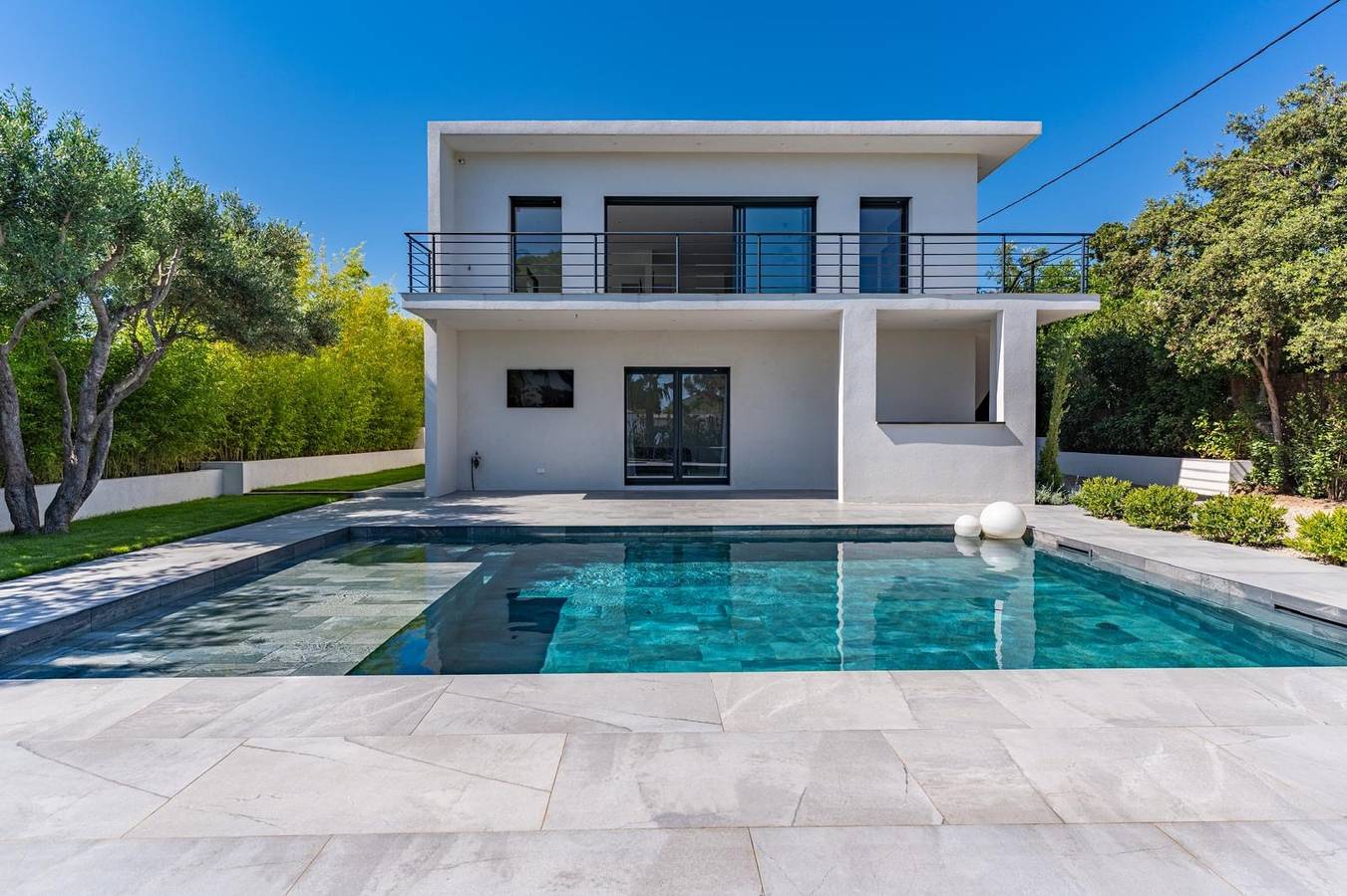 Villa Saint Aygulf - Vue mer avec Piscine Privée in Saint-Aygulf, Fréjus