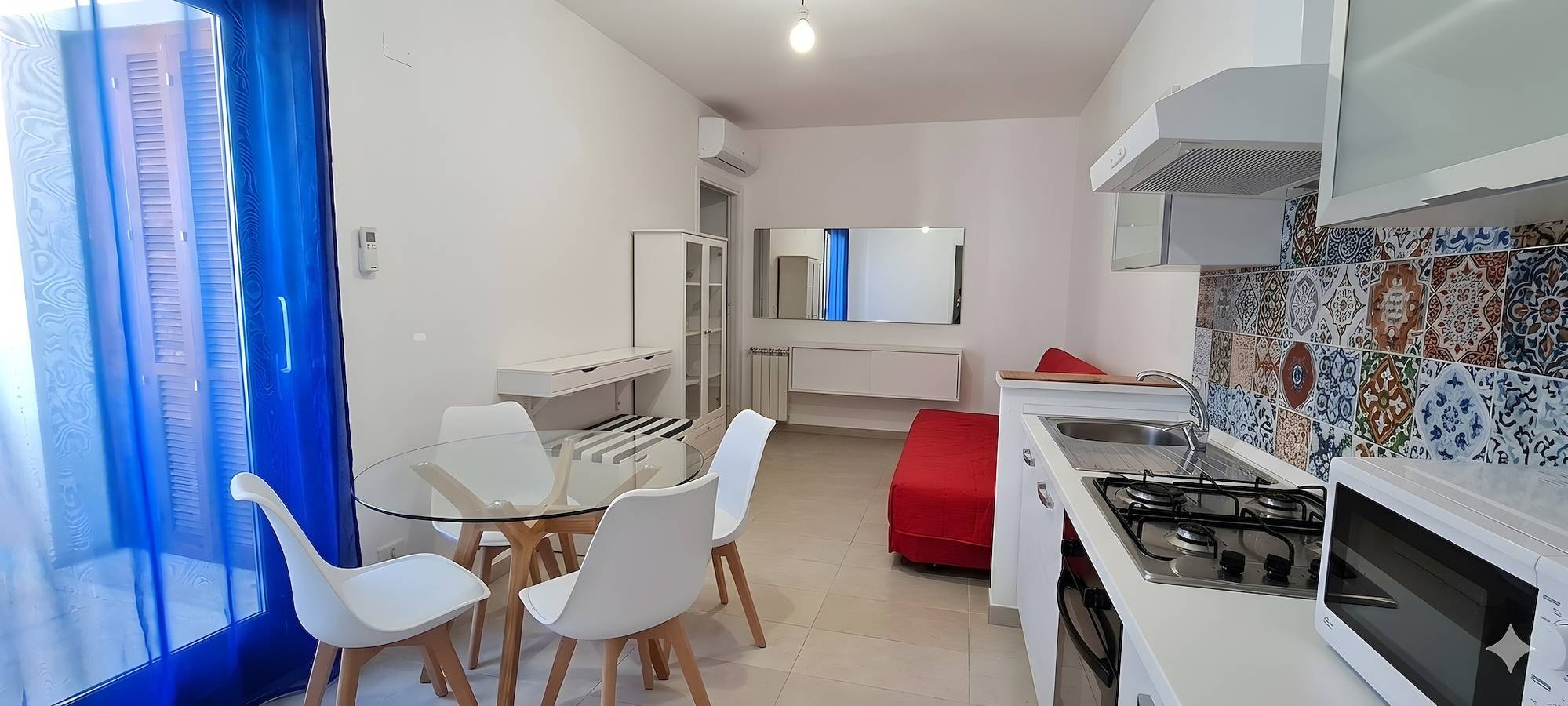Appartement entier, Appartement 'C 210 Puntavilla' avec piscine commune, Wi-Fi et climatisation in Parco Nazionale dell'Arcipelago di La Maddalena, La Maddalena