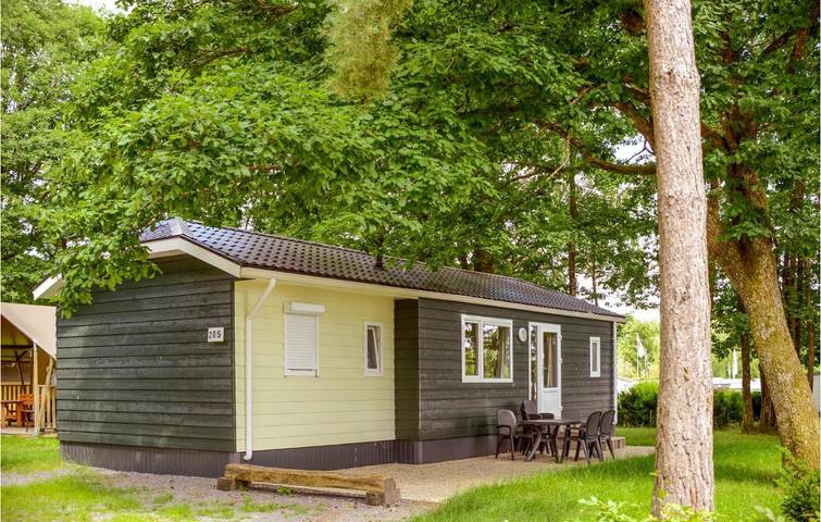 Location de vacances pour 8 personnes, avec Piscine et Sauna à Esch-sur-Sûre