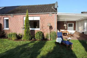 Ferienhaus für 2 Personen, mit Garten, mit Haustier in Hage