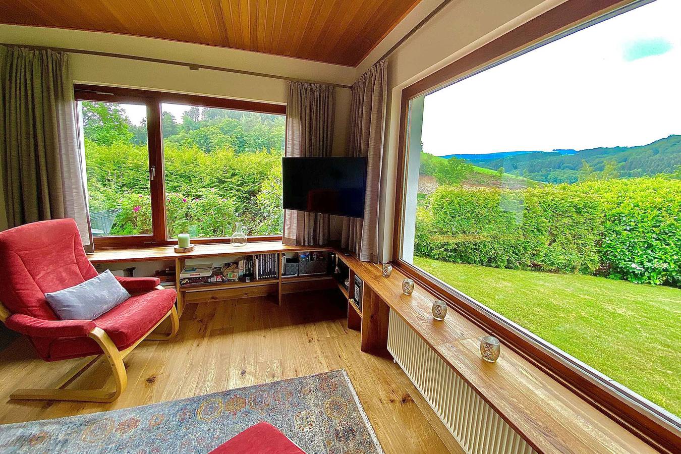 Appartement entier, Appartement 'Ferienhaus Rothaarblick' avec terrasse partagée, jardin commun et Wi-Fi in Schmallenberg, Arrondissement du Haut-Sauerland