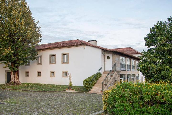 Casa rural para 12 pessoas, com piscina e jardim e ainda vista em Vila Verde