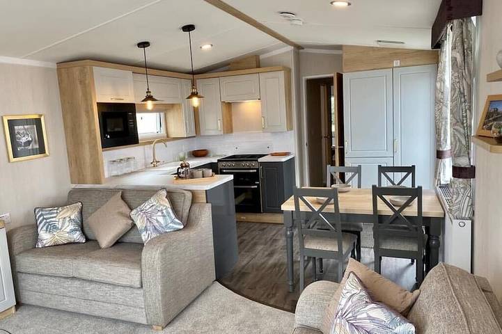 Glamping for 4 people in The Lizard Peninsula
