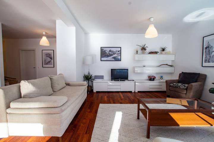 Ferienhaus für 8 Personen, mit Terrasse und Garten in Kaprun