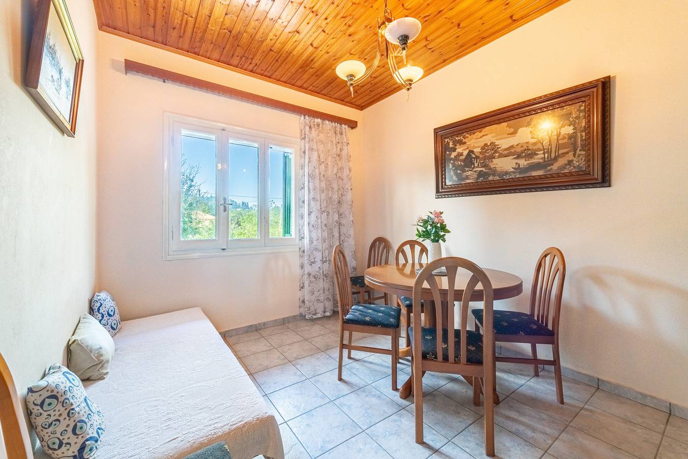 Vakantiehuis "Edem Garden" met Uitzicht op de Bergen & Wi-Fi in Corfu