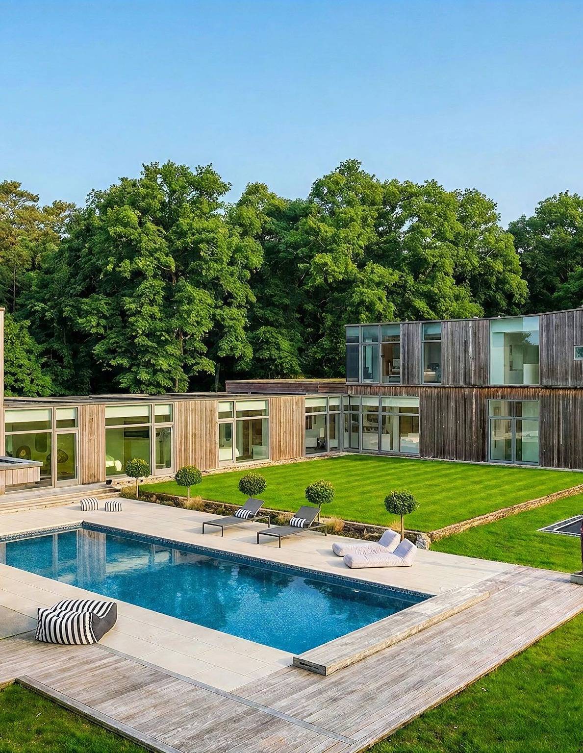 Villa für 12 Personen mit Whirlpool in Dunsfold, Surrey