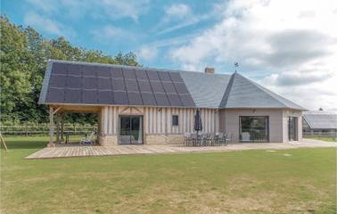 Location de vacances pour 8 personnes, avec jardin et terrasse, animaux acceptés à Hattenville