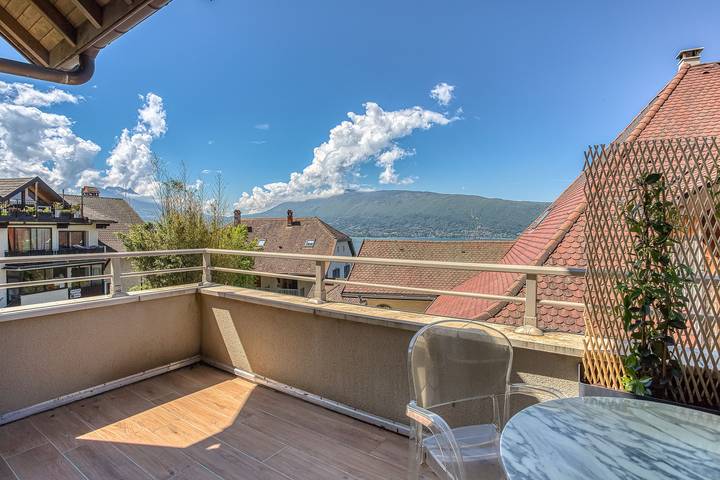 Gîte pour 4 personnes, avec terrasse à Veyrier-du-Lac - 3