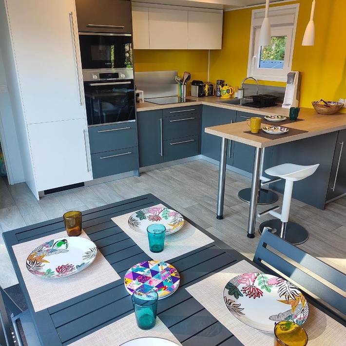 Camping pour 6 personnes, avec jardin et piscine