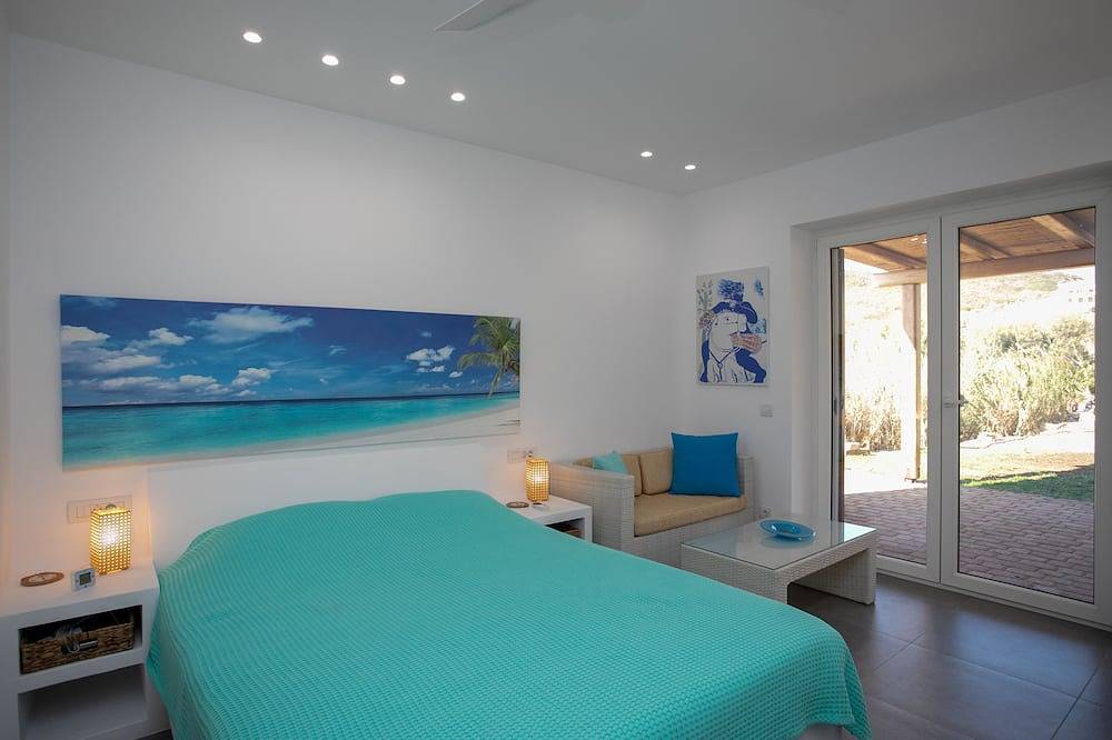 Villa on the beach - 4 bedrooms in Archipiélago del Dodecaneso