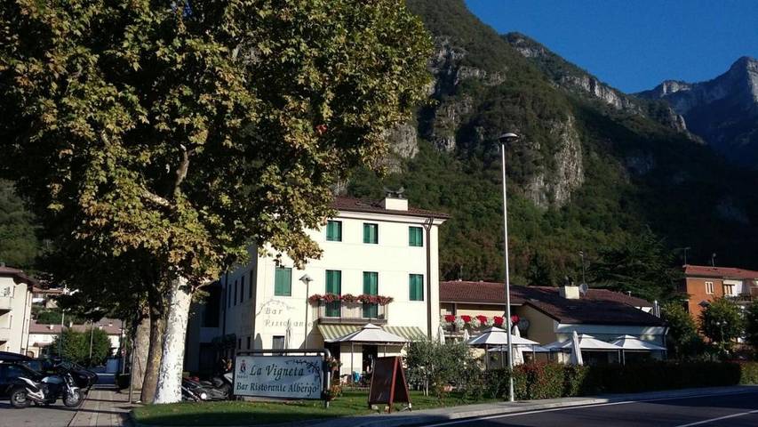 Hôtel pour 3 personnes, avec vue ainsi que terrasse et jardin à Arsiero