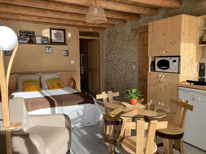 Gîte pour 2 personnes, avec vue et terrasse à Saint-Pierre-d'Allevard