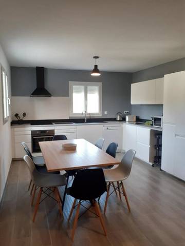 Location de vacances pour 7 personnes, avec jardin et vue à Le Barroux