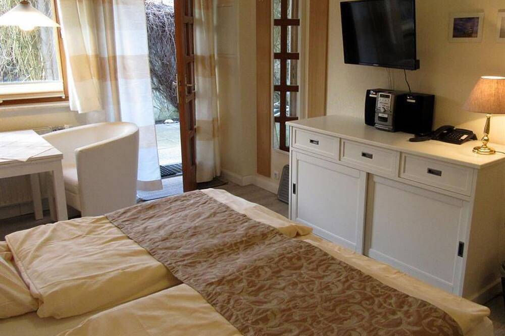 Ganze Wohnung, Ferienwohnung 5 - Altes Schulhaus in Bad Schwartau, Ostholstein