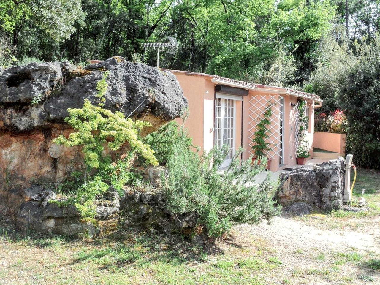 Casa encantadora en Montauroux con jacuzzi y vistas in Montauroux, Region de Draguignan
