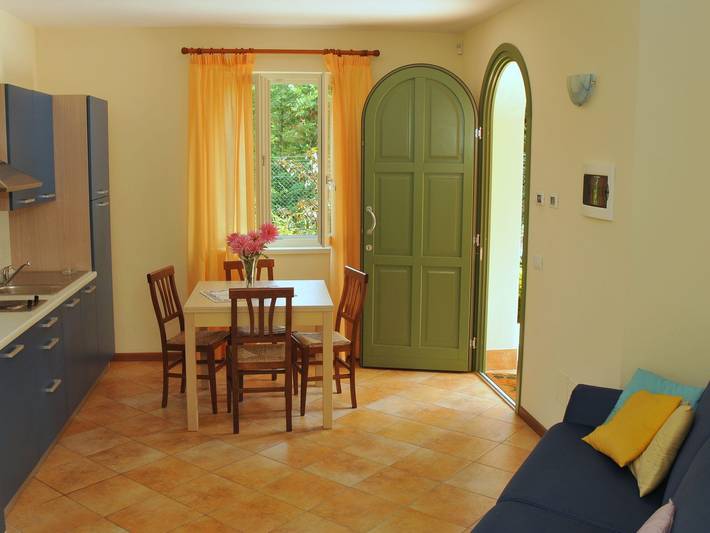 Ganze Wohnung, Wohnung in Idro mit See- und Bergblick in Idro, Gardasee-Berge